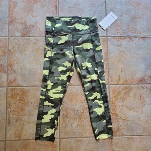 New Lululemon Fast and Free